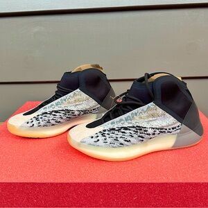 YEEZY Quantum Basketball Sneaker (Size 11.5)